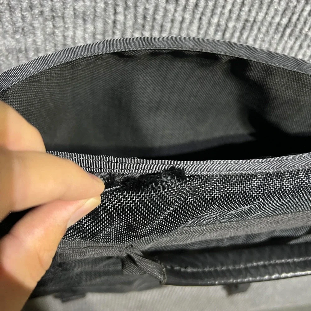 Vintage Patagonia Messenger Bag Unisex OS Black Made in USA 48285 FA01 Gorpcore